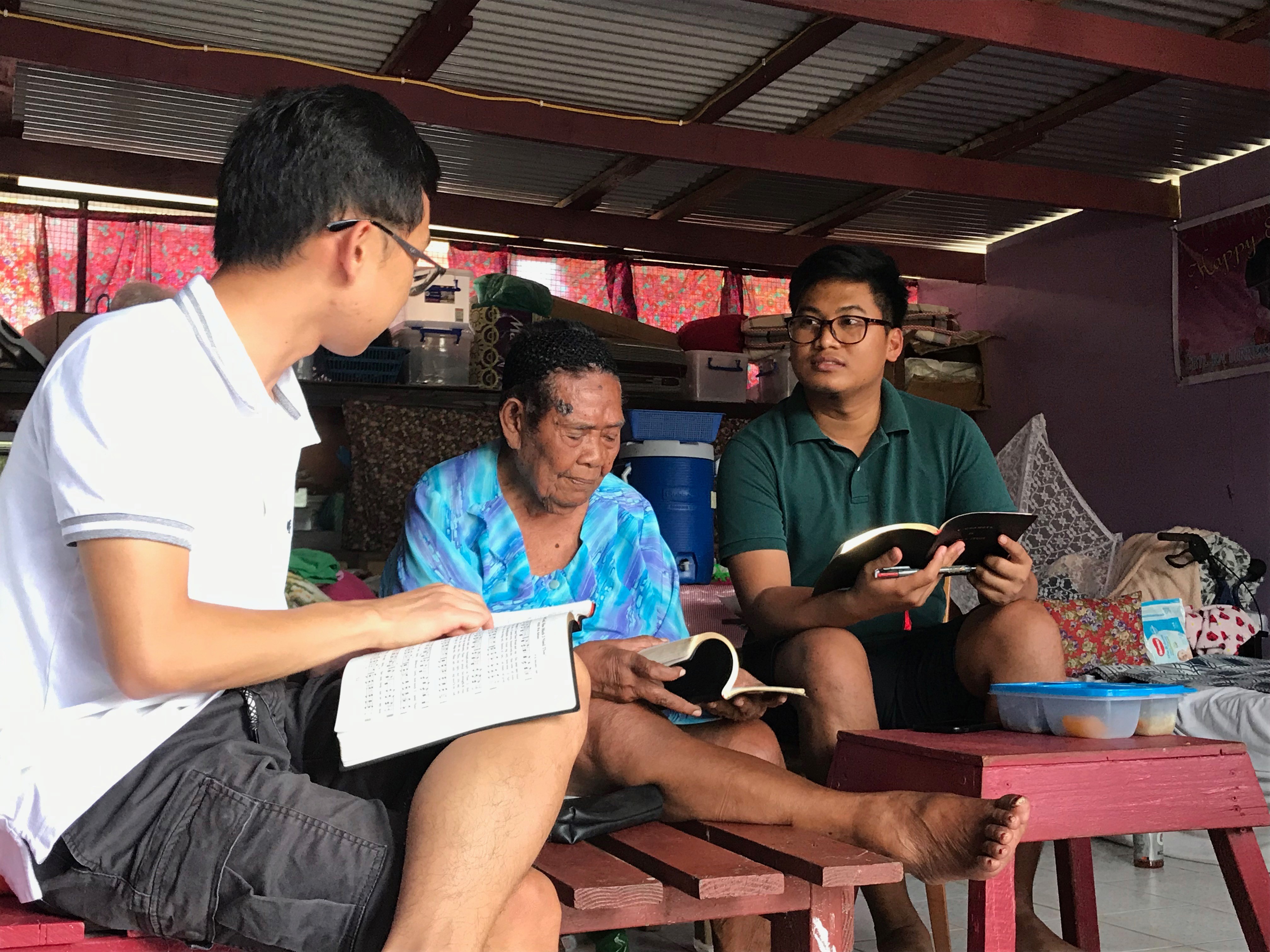 Giving Bible studies in the community